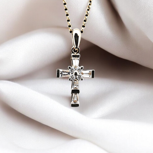 Cross Diamond Pendant Neckalce  - 1